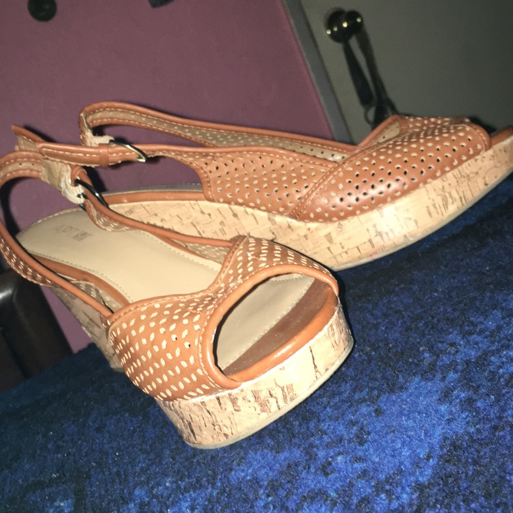 Brown wedges